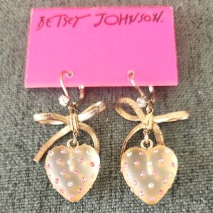 Betsey Johnson ❤️ earrings